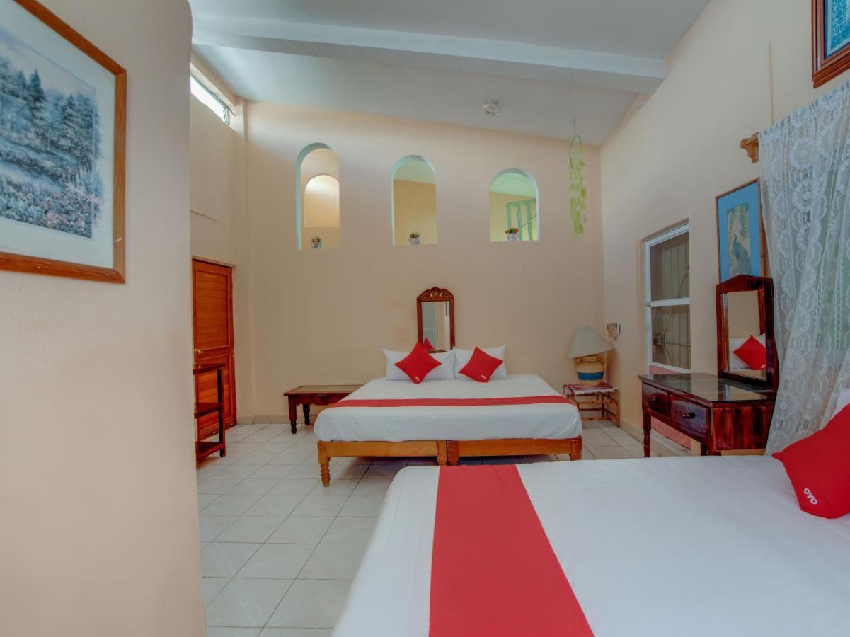 Oyo Hotel Casa Ada Zihuatanejo Eksteriør billede