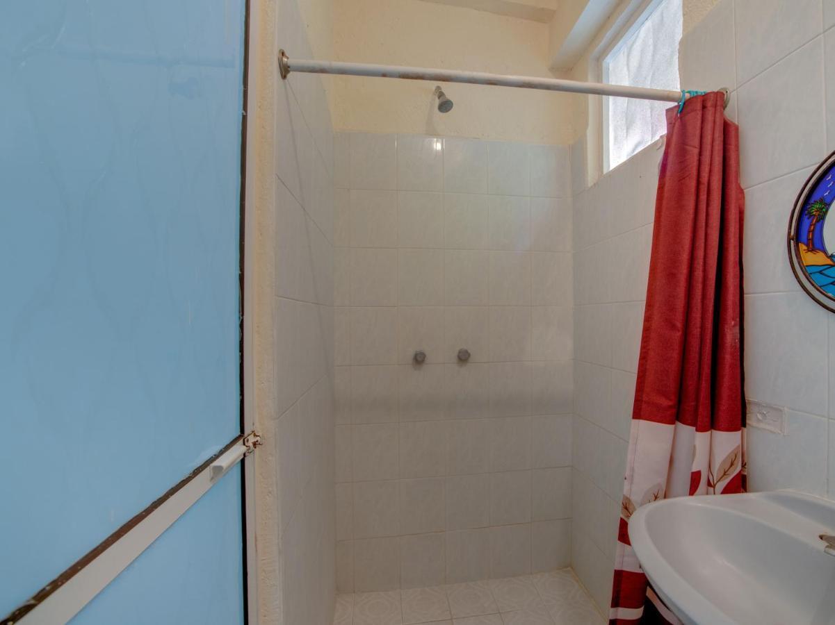 Oyo Hotel Casa Ada Zihuatanejo Eksteriør billede